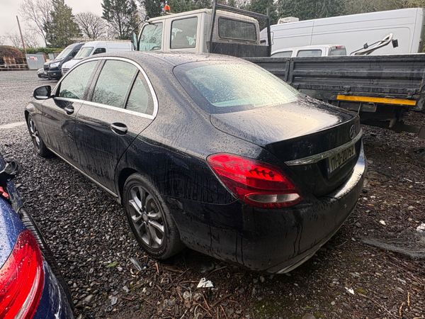 2017 Mercedes C-Class 378396544