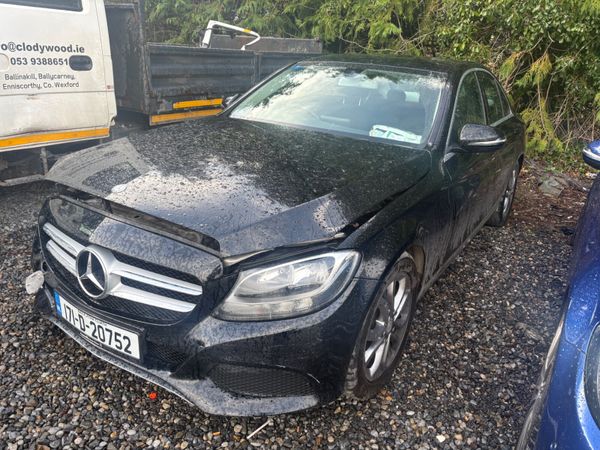 2017 Mercedes C-Class 378396550