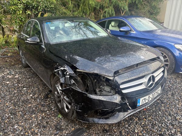 2017 Mercedes C-Class 378396551