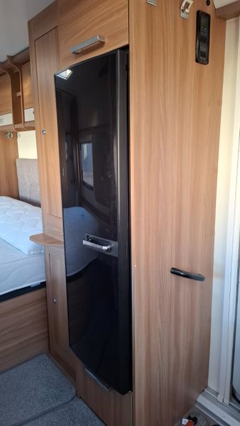 Bailey Pegasus Brindisi island bed caravan 378317240