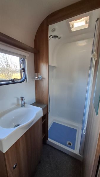 Bailey Pegasus Brindisi island bed caravan 378317270