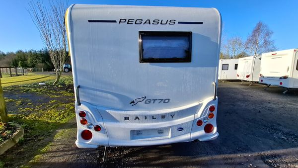 Bailey Pegasus Brindisi island bed caravan 378317226