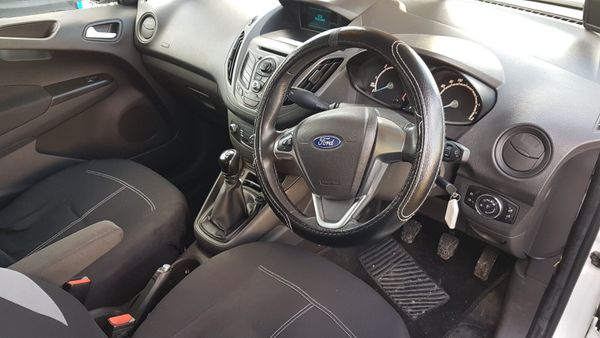 Ford Transit Courier 2015 TRENDLINE (((mint)))no v 378488381