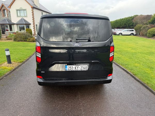 2025 2.5 hybrid Tourneo 8 seater 378489704