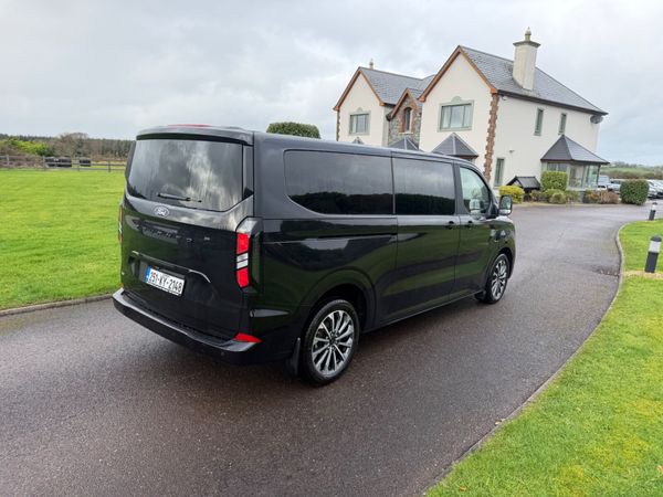2025 2.5 hybrid Tourneo 8 seater 378489706