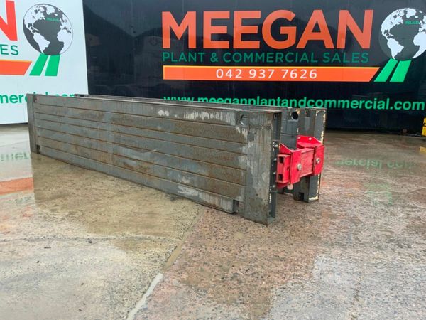 5.0mts x 1.0mts. ALTRAD TRENCH BOX RISER....3353a. 378644988