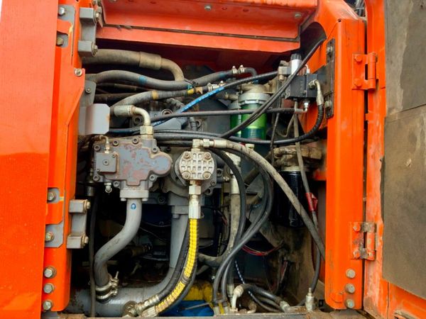 2018 HITACHI 490 LCH TRACK MACHINE.....8541 hrs. 378689022