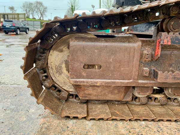 2018 HITACHI 490 LCH TRACK MACHINE.....8541 hrs. 378689027