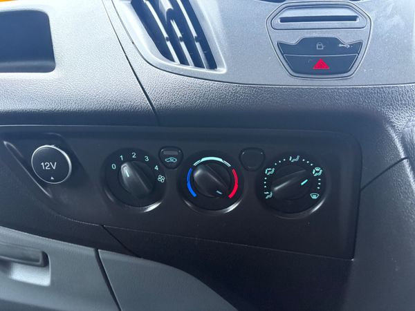 2018 Ford Transit Custom Low Km Deposit Taken 378618423