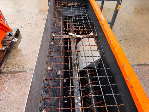 HAKO SWEEPER , SNOW PLOUGH / GRITTER ..239R 378795264