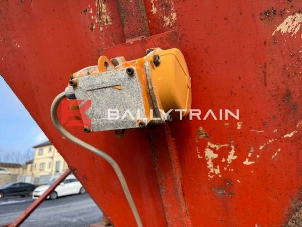 Single Feed Aggregate Hopper 378701458