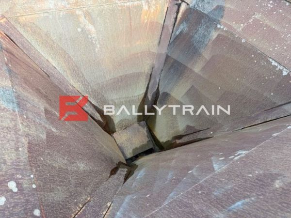 Single Feed Aggregate Hopper 378701475