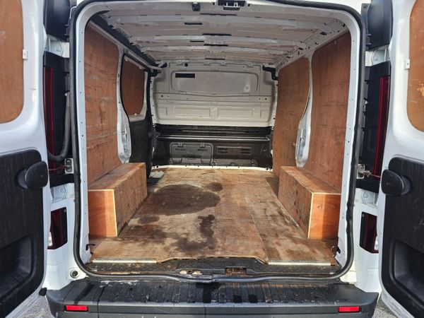 OPEL VIVARO SPORTIVE // 07/26 CVRT // VAT INVOICE 378831873