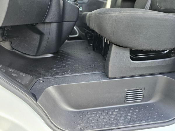 OPEL VIVARO SPORTIVE // 07/26 CVRT // VAT INVOICE 378831882