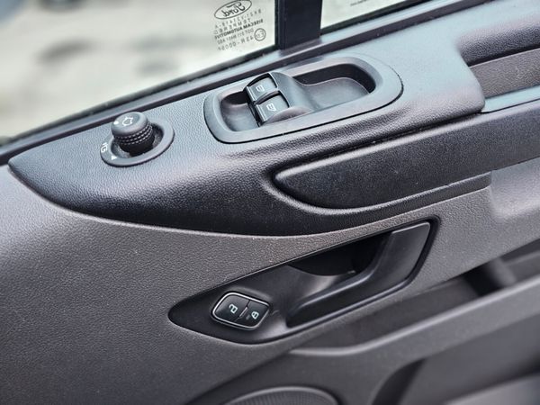 FORD TRANSIT CUSTOM // NEW DOE // WETBELT REPLACED 378834138