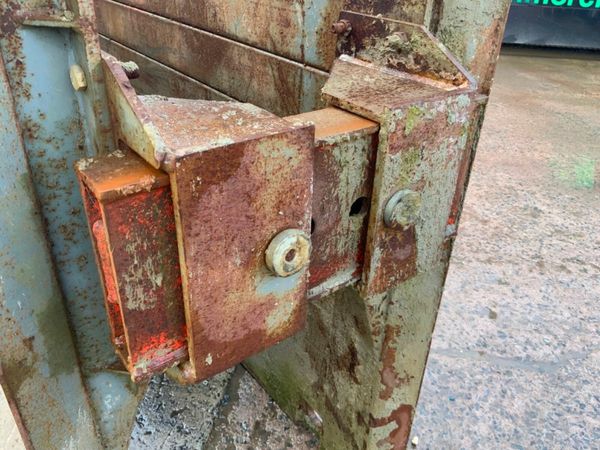 4.0mts x 2.0mts TRENCH BOX ASSEMBLY. 378957352