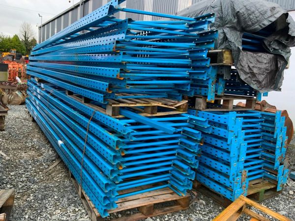WAREHOUSE STORAGE / PALLET RACKING. 379060960