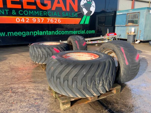 26.5  / 22.5 TRAILER RIMS AND TYRES........4109. 379071182