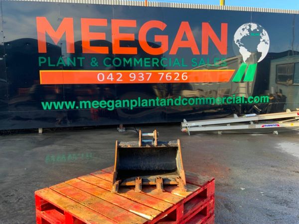 24" RHINOX DIGGING BUCKET.....30mm PINS.....713-1. 379071248