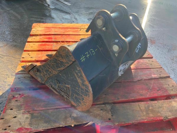 24" RHINOX DIGGING BUCKET.....30mm PINS.....713-1. 379071258