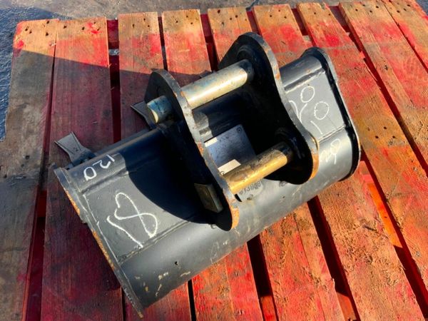 UNUSED 18" RHINIOX BUCKET....30mm PINS.....120v. 379071214