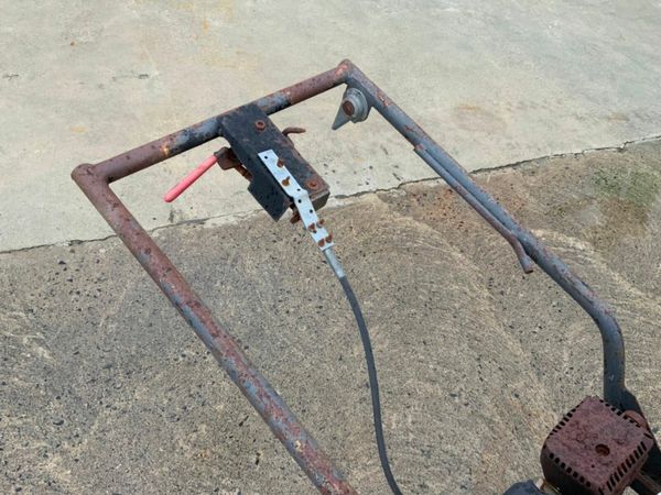 HONDA SELF PROPELLED BARROW LOADER.....742 379071224