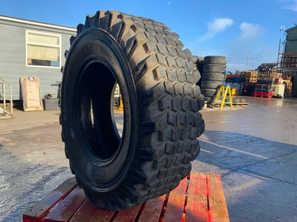 16.9 - 24 BKT TELEPORTER TYRE. 379071238