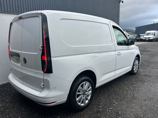 2023 Volkswagen Caddy / High spec 379089871