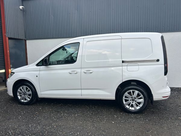 2023 Volkswagen Caddy / High spec 379089886