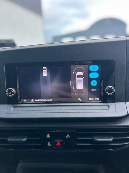 2023 Volkswagen Caddy / High spec 379089907