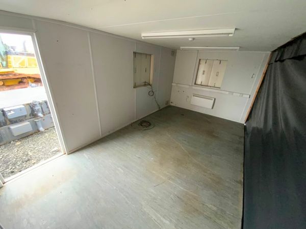 40ft x 32ft MODULAR CONTAINER /  SITE OFFICE. 379090754