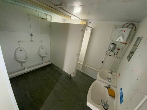 40ft x 32ft MODULAR CONTAINER /  SITE OFFICE. 379090759