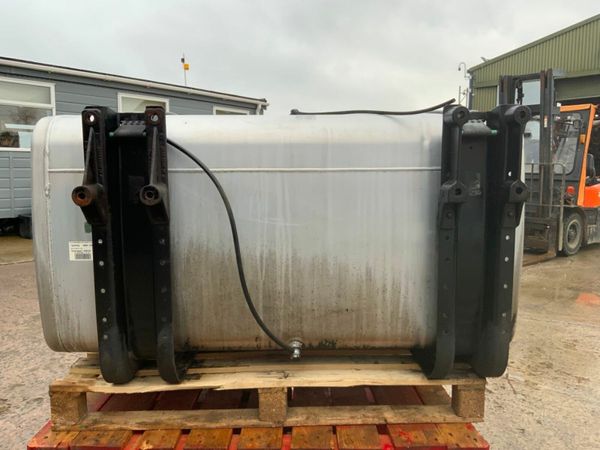 Man TGX FUEL TANK & CRADLE. 379091073