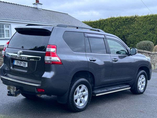 Toyota Land Cruiser 2017 379037530