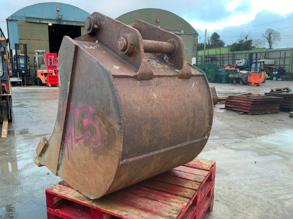 36" DIGGING BUCKET....80mm PINS........HL3. 379162962