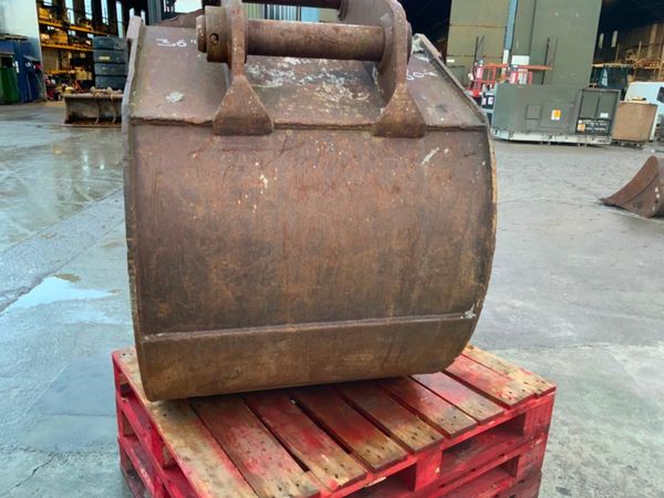 36" DIGGING BUCKET....80mm PINS........HL3. 379162970