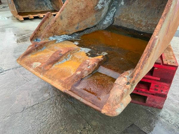 36" DIGGING BUCKET....80mm PINS........HL3. 379162977