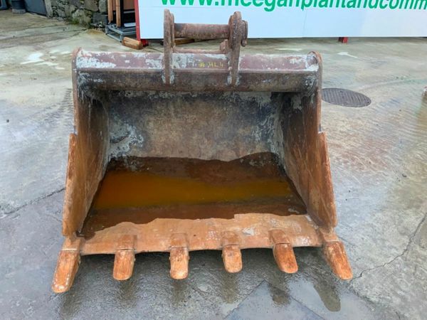 60" STRICKLAND BUCKET....80mm PINS....HL4. 379163010