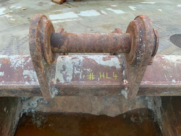 60" STRICKLAND BUCKET....80mm PINS....HL4. 379163024