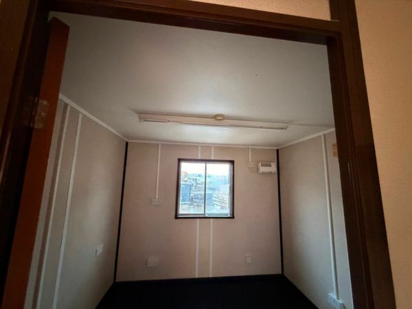 32 x 10 SITE OFFICE ....DOUBLE ROOM ....785P 379186440