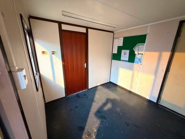 32 x 10 SITE OFFICE ....DOUBLE ROOM ....785P 379186435