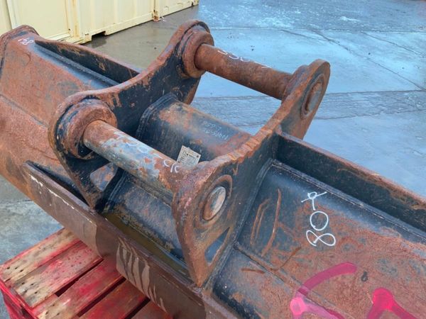 84" RHINOX GRADING BUCKET....80mm PINS......656v. 379248440