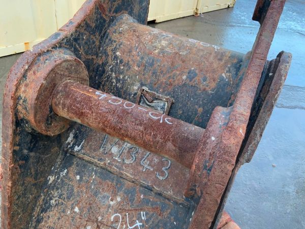 24" STRICKLAND BUCKET....80mm PINS.........HL2. 379248450