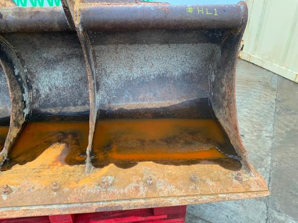 84" CAT GRADING BUCKET.........80mm PINS.........H 379248471