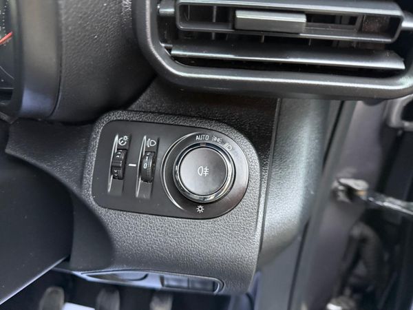 Opel Vauxhall Combo 2019 Van 379255367