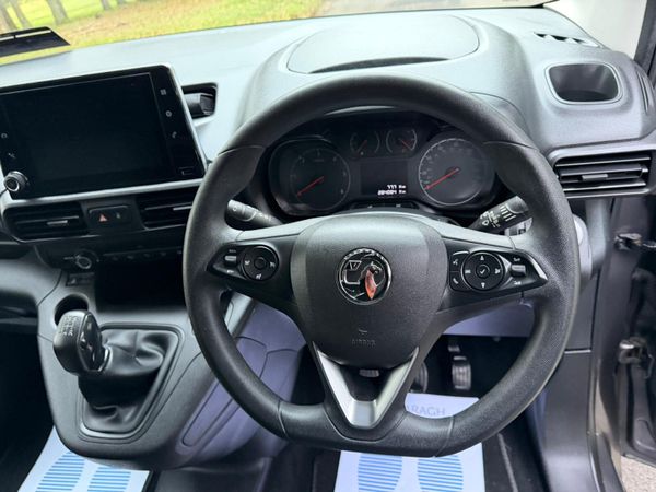 Opel Vauxhall Combo 2019 Van 379255339