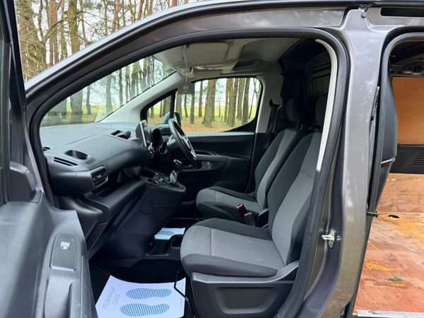 Opel Vauxhall Combo 2019 Van 379255492