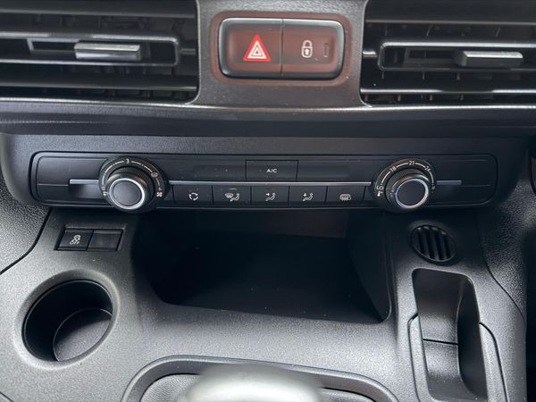 Opel Vauxhall Combo 2019 Van 379255429