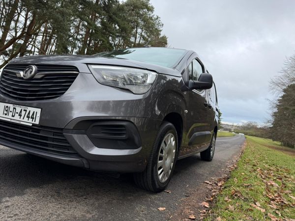 Opel Vauxhall Combo 2019 Van 379255574