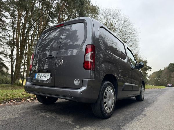 Opel Vauxhall Combo 2019 Van 379255576